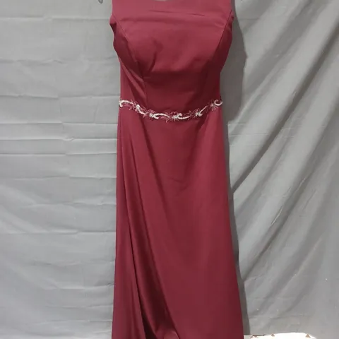 GINO CERRUTI FLORAL DETAIL OPEN BACK DRESS IN RED - LARGE