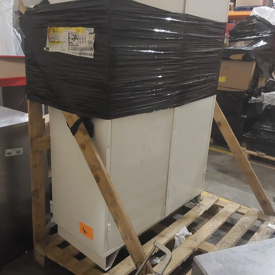 LARGE METAL STORAGE CABINET - WHITE