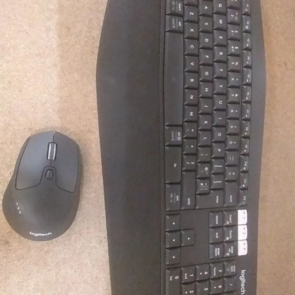 LOGITECH MK850 PERFORMANCE KEYBOARD