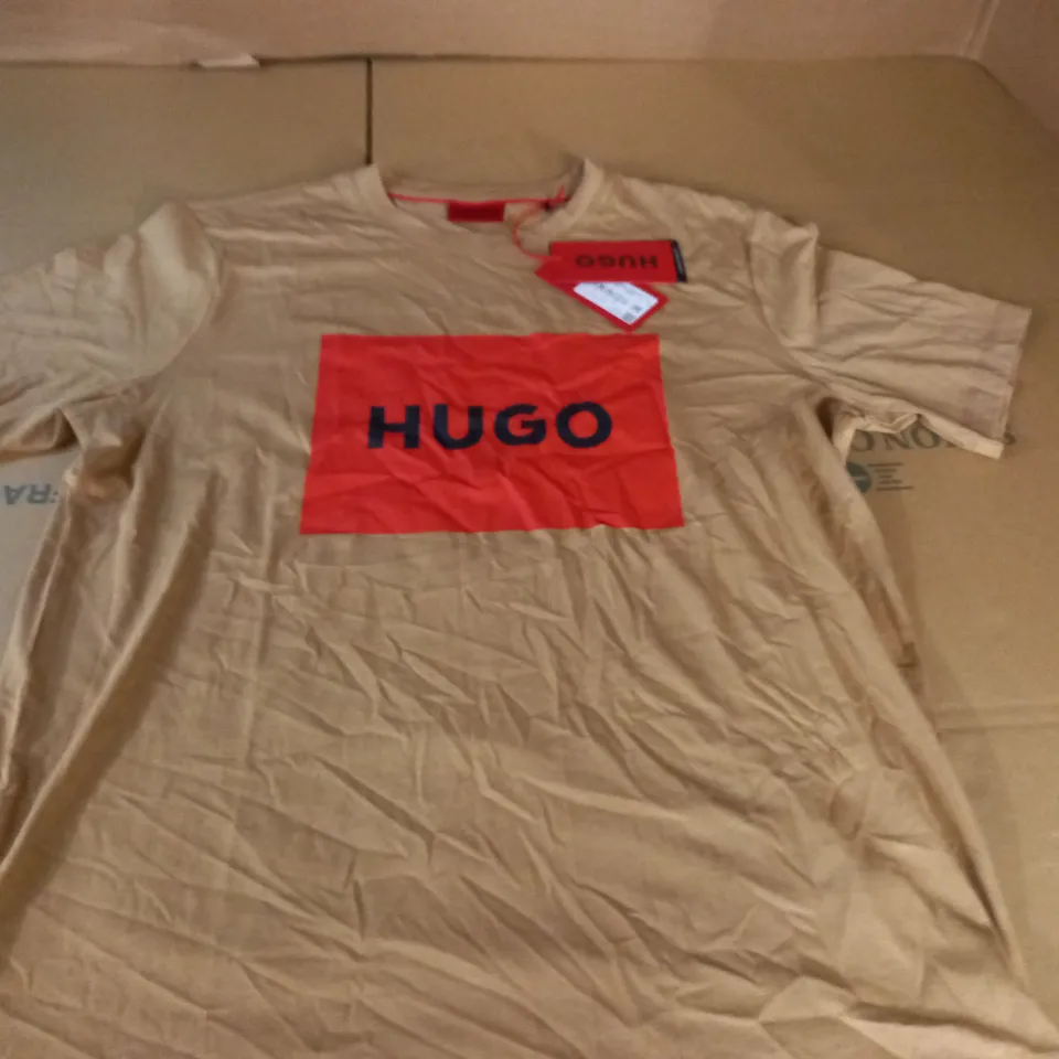 HUGO BOSS LIGHT BROWN BOX LOGO T-SHIRT - BR M