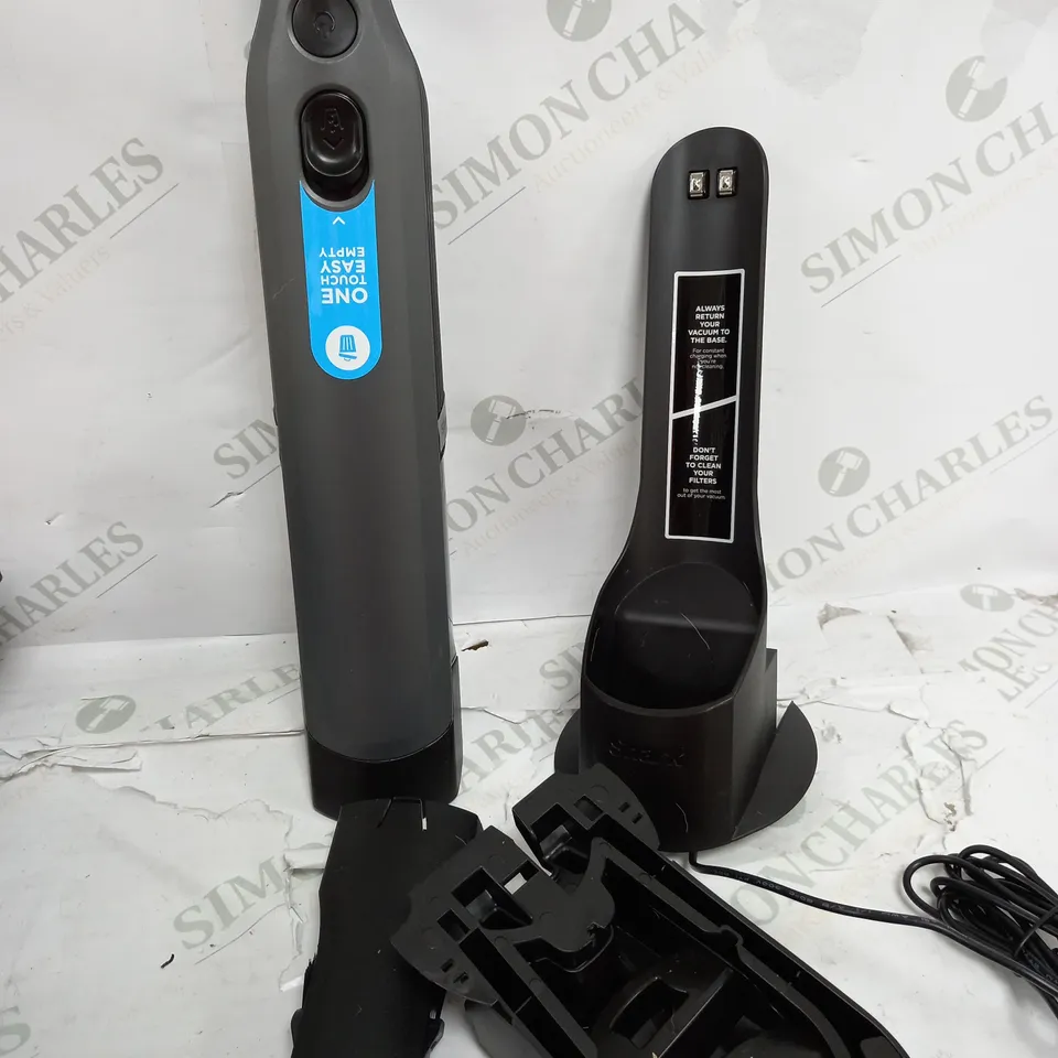BOXED SHARK CORDLESS HANDHELD VACUUM CLEANER WV200UK