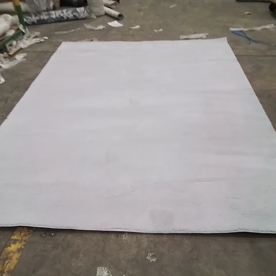 QUALITY DESIGNER AREA RUG - APPROXIMATELY 280X200CM