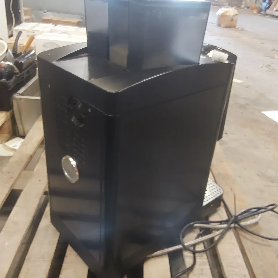 MACCO COMMERCIAL COFFEE MACHINE