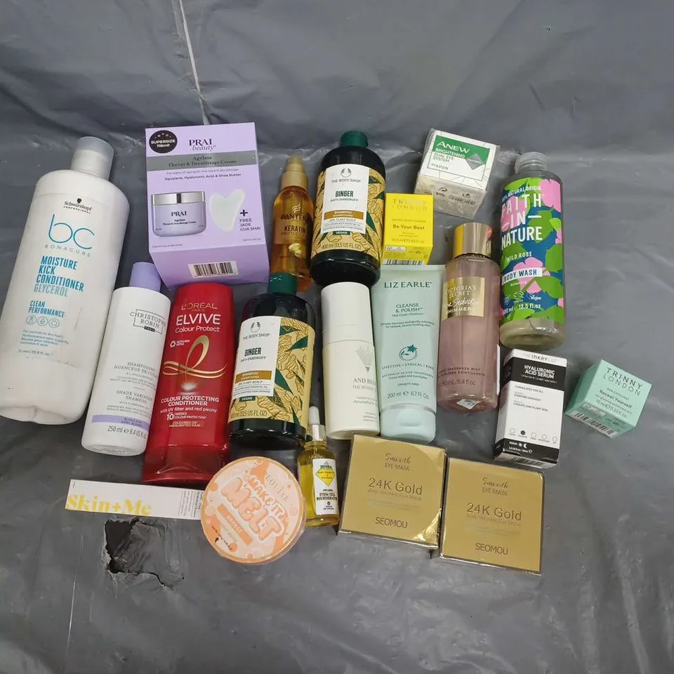 BOX OF APPROXIMATELY 12 ASSORTED COSMETIC ITEMS TO INCLUDE -PRAI BEAUTY- TRINNY LONDON- PLOUISE MAKEUP MELTER ETC.
