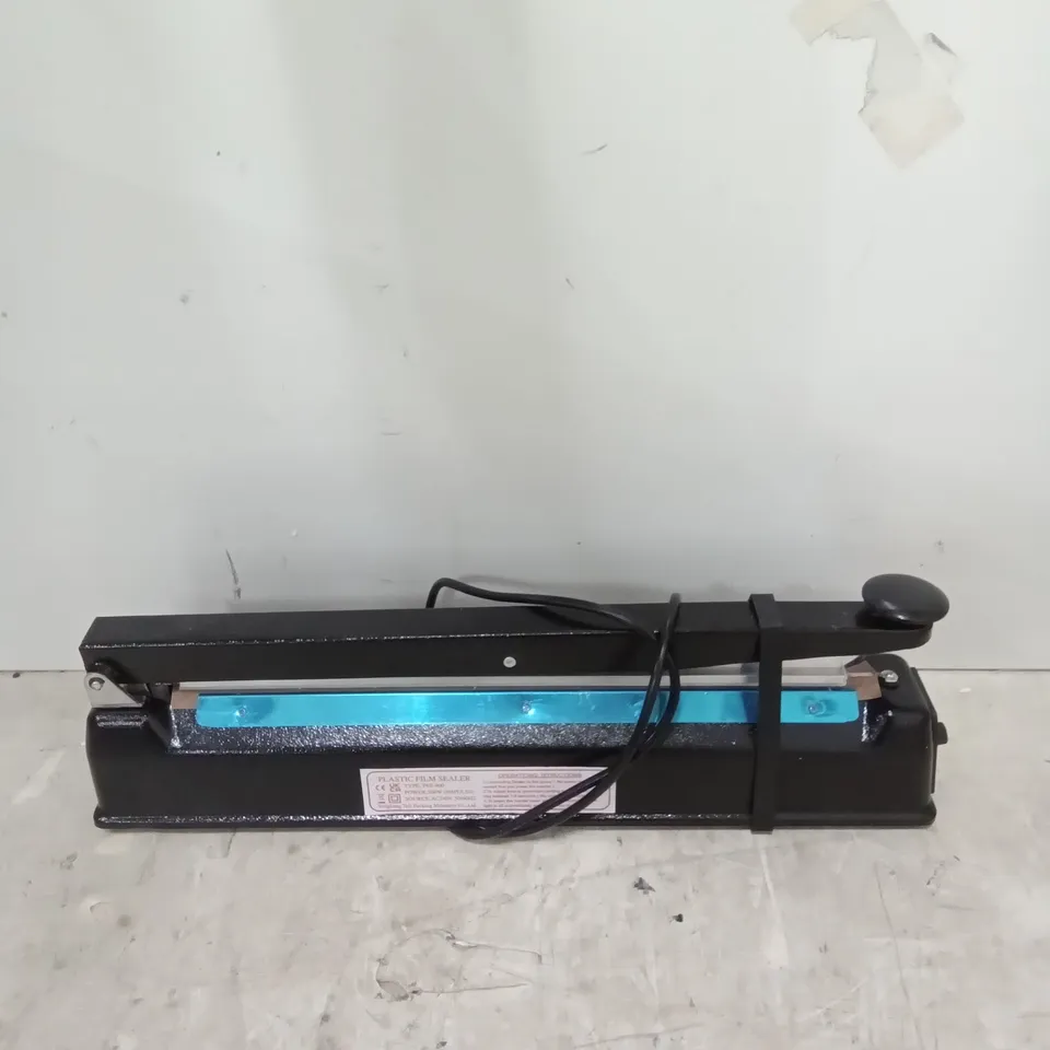 BOXED NESTLING PFS 400 IMPULSE SEALER 