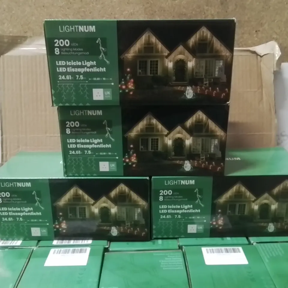 LARGE BOX CONTAINING VARIOUS ASSORTED LIGHT BULBS ECT.