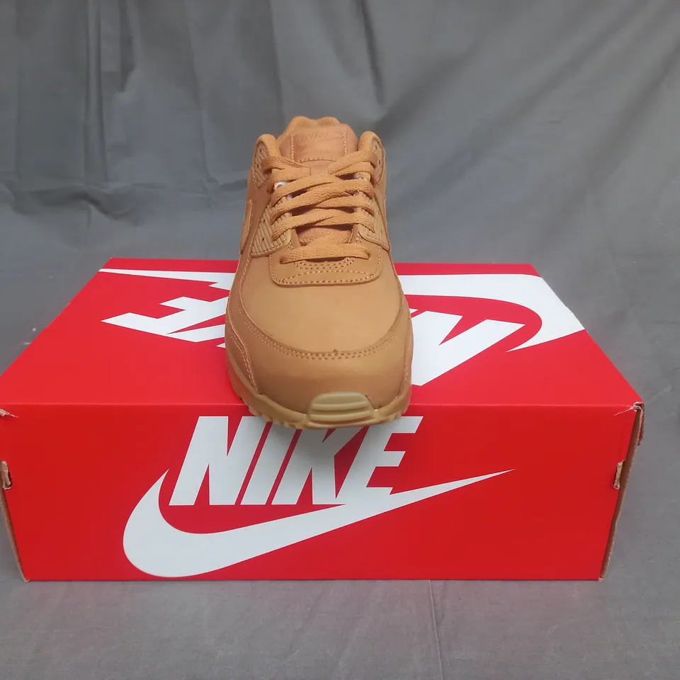 BOXED PAIR OF NIKE AIR MAX IN LIGHT BROWN SIZE UK 10