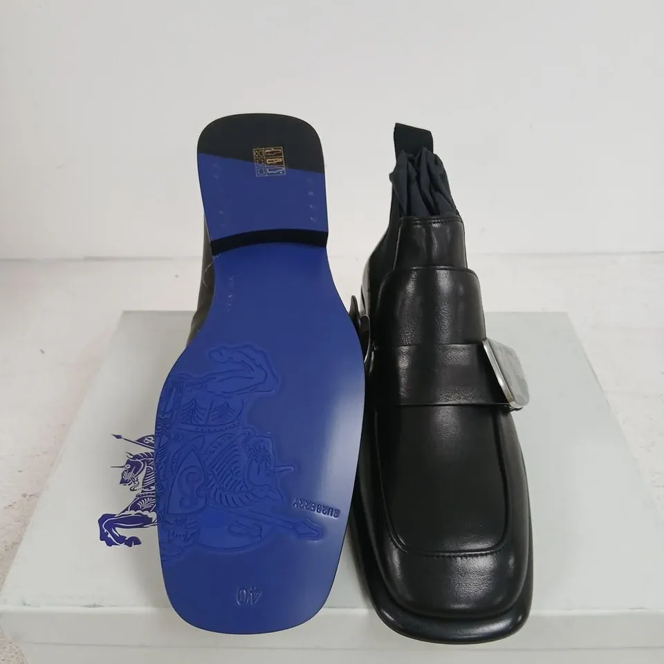 BURBERRY LEATHER ANKLE BOOTS – BLACK, UK 6 (EU 40) – BOXED WITH DUST BAG
