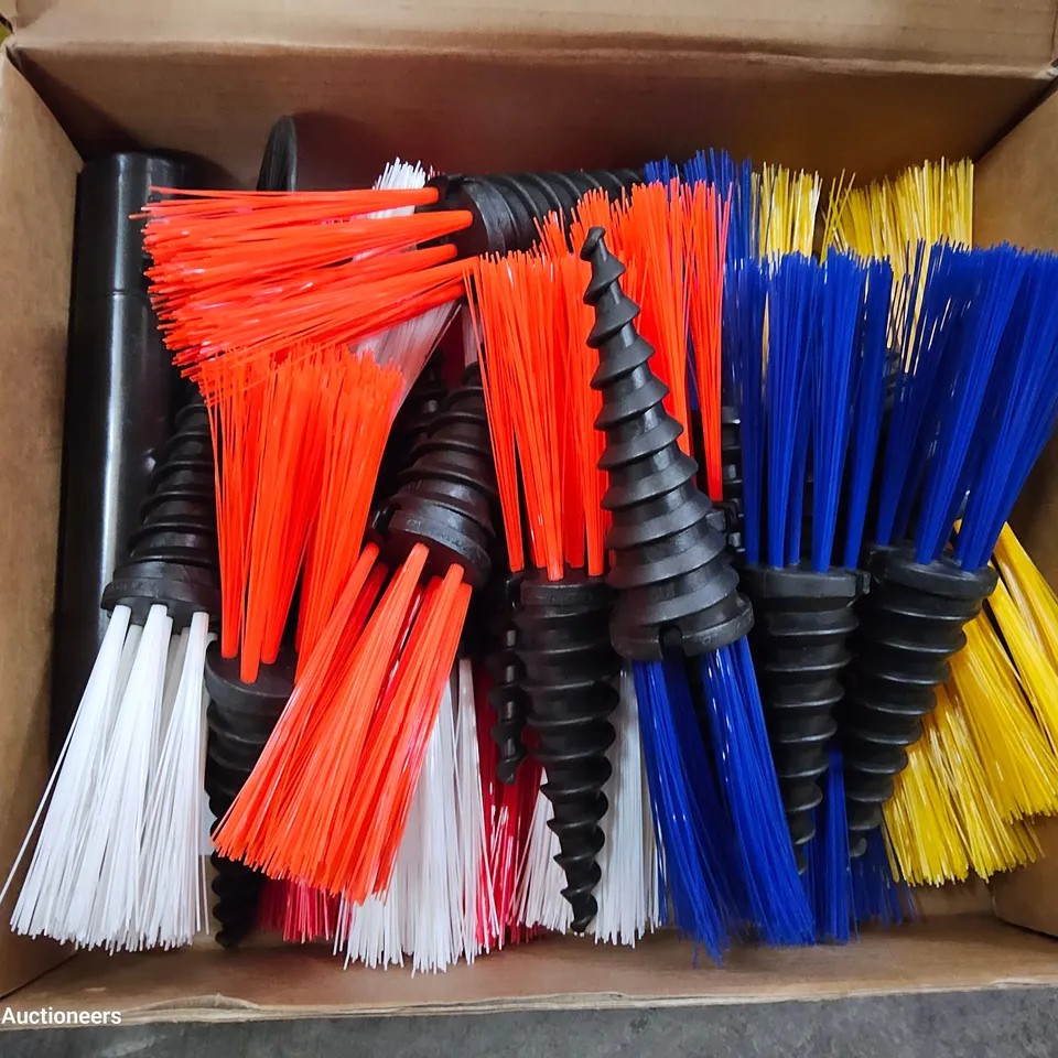 BOXED WEMBLEY GRASS MARKING TUFTS