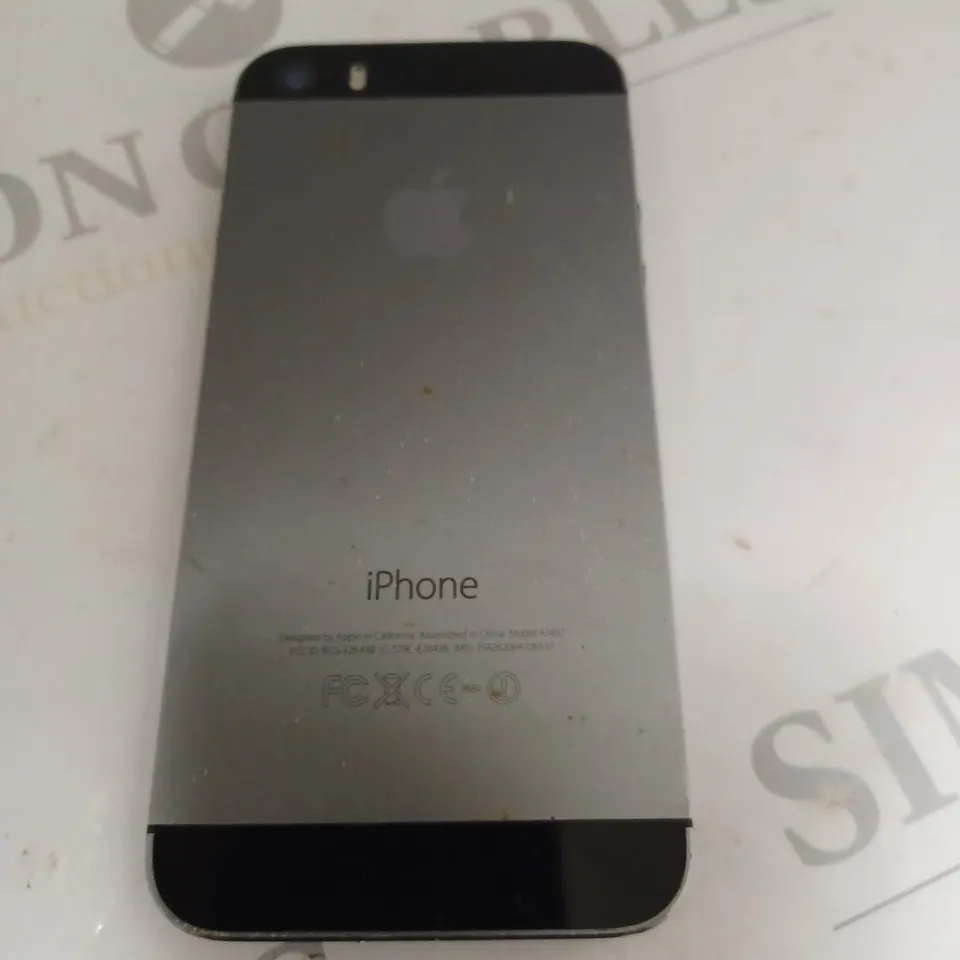 APPLE IPHONE MOBILE PHONE - A1457