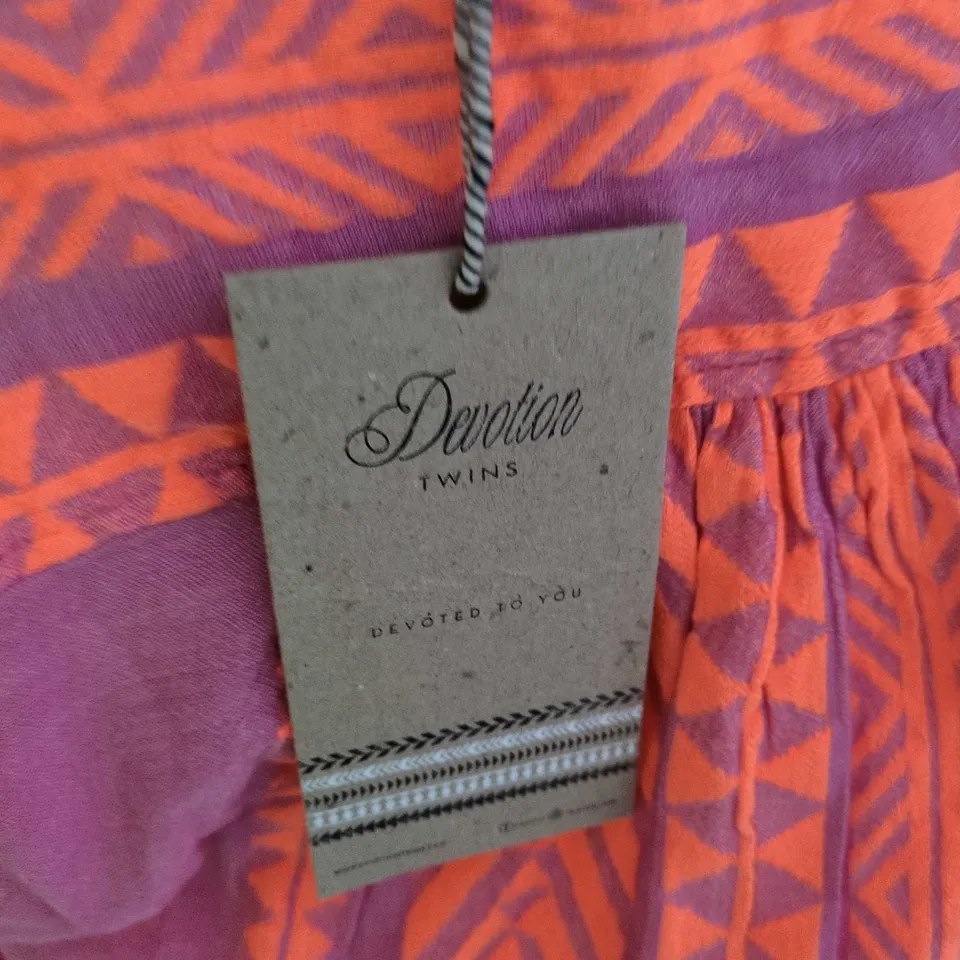 DEVOTION TWINS DRESS – ORANGE & FUCHSIA GEOMETRIC PRINT, UK 6 (XS)