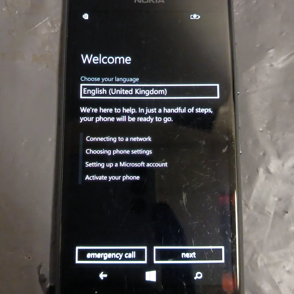 NOKIA LUMIA 735 02 BLACK