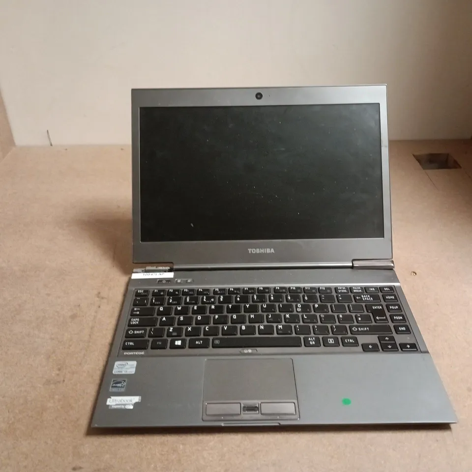 TOSHIBA PORTEGE Z930-14N LAPTOP