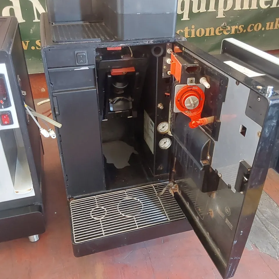 FRANKE A600 SWISS MADE COMMERCIAL COFFEE MACHINE WITH CLEANMASTER MILK CHILLER