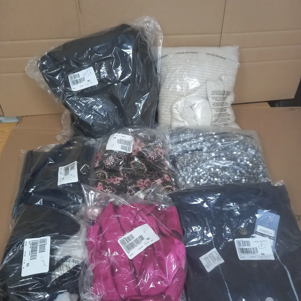 BOX OF APPROXIMATELY 10 ASSORTED CLOTHING ITEMS IN VARIOUS STYLES, COLOURS AND SIZES