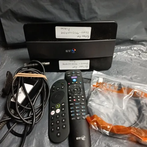 APPROXIMATELY 10 ASSORTED ELECTRICAL PRODUCTS TO INCLUDE POWER SUPPLIES, REPLACEMENT REMOTES, A/V CABLES ETC