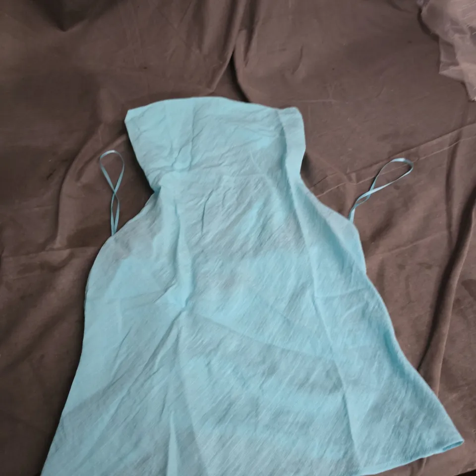 UK 22 TURQUOISE HALTER-NECK DRESS (XS US 24) - WOMEN'S CLOTHING