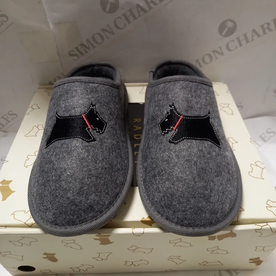 RADLEY COZY LADIES CHARCOAL SLIPPERS - UK SIZE 5