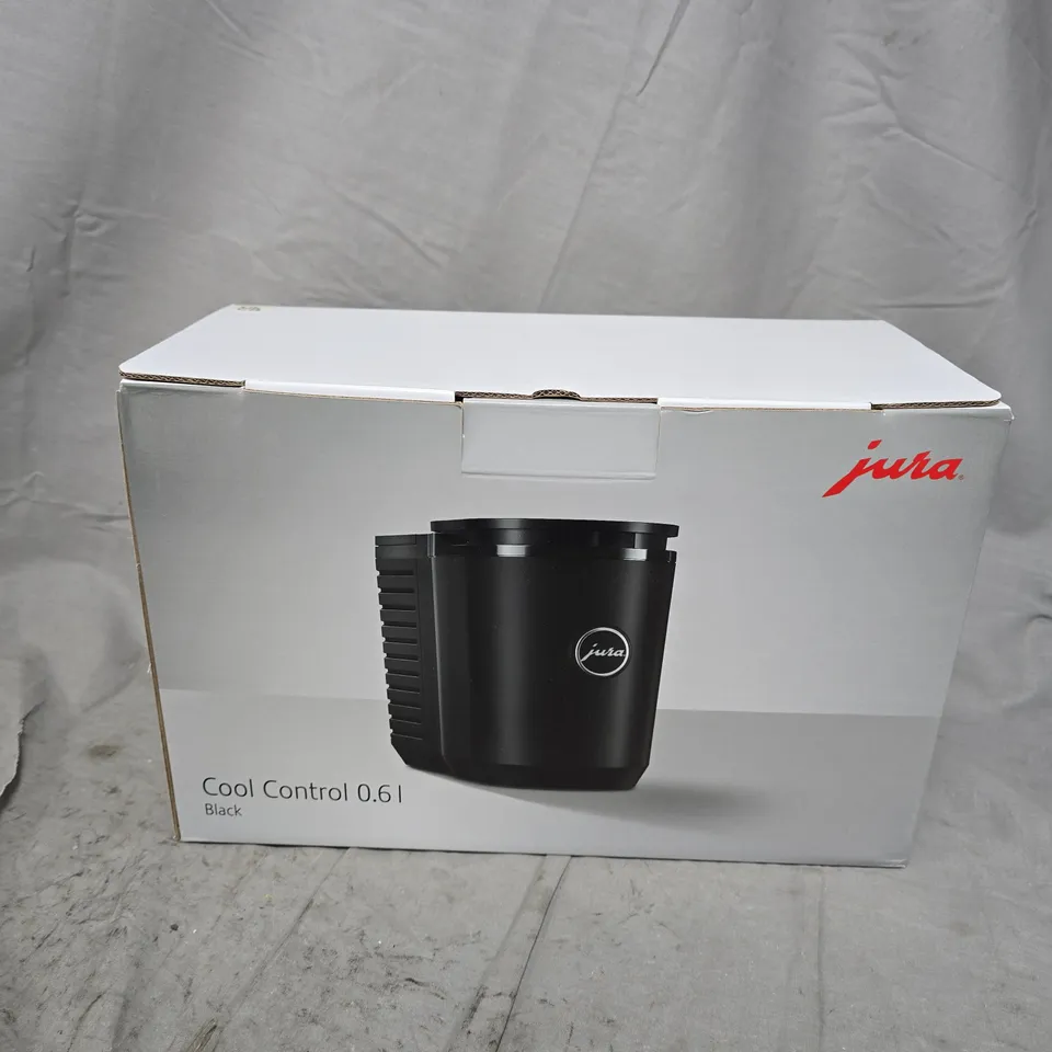 JURA COOL CONTROL 0.6 L MILK CONTAINER – BLACK, BOXED