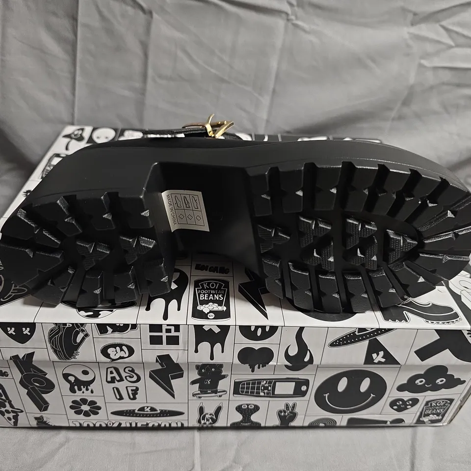 BOXED PAIR OF KOI FOOTWEAT TIRA MARY JANE SHOES - UK SIZE 5