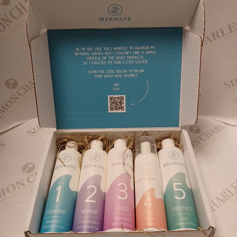MERWAVE WAVY HAIR SET 