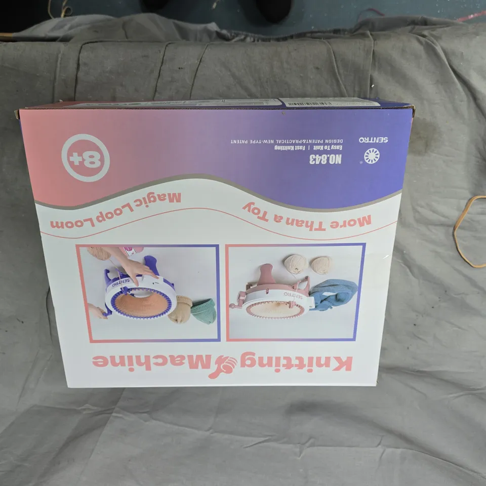 KNITTING MACHINE TOY – BOXED, 8+ YEARS