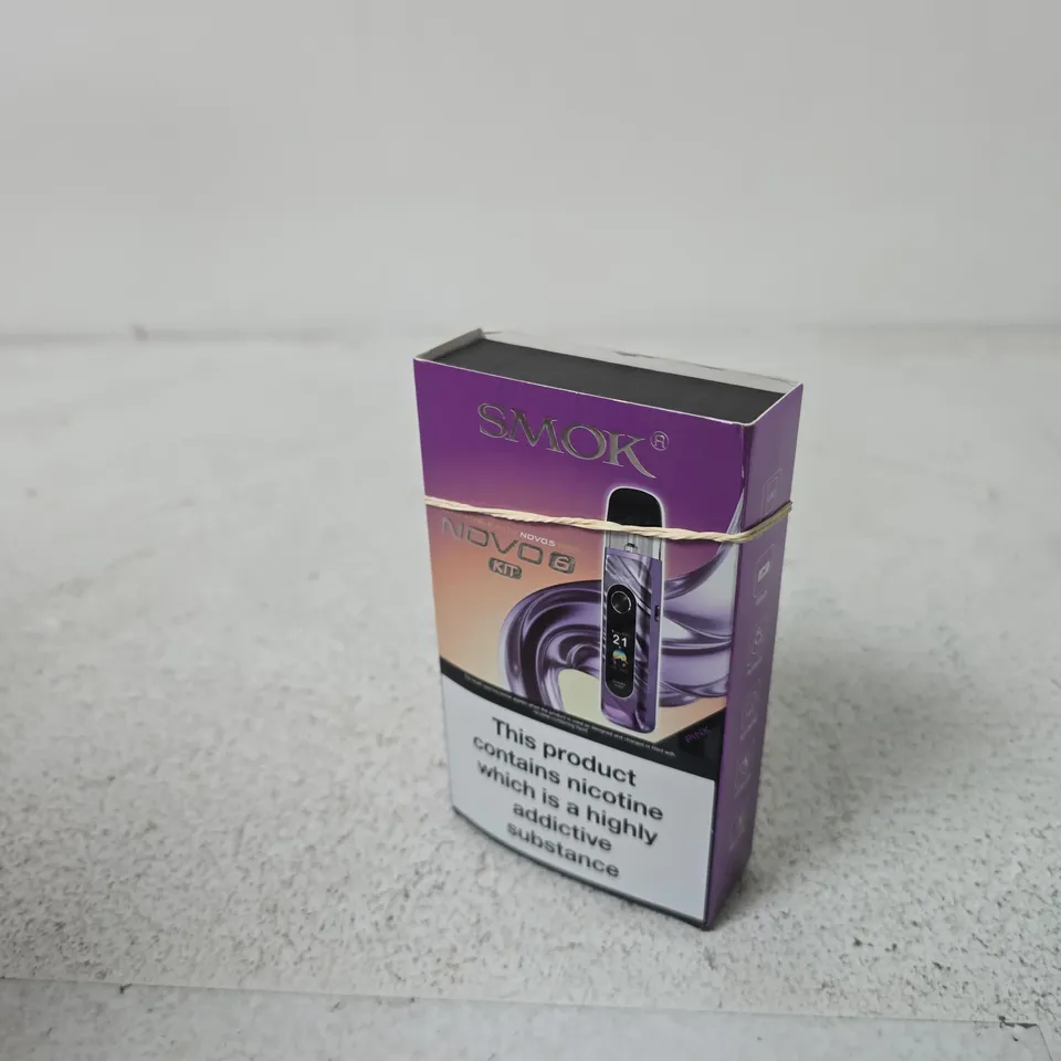 APPROXIMATELY 30 ASSORTED E-CIG PRODUCTS AND ACCESSORIES TO INCLUDE SMOK AND VAPORESSO 