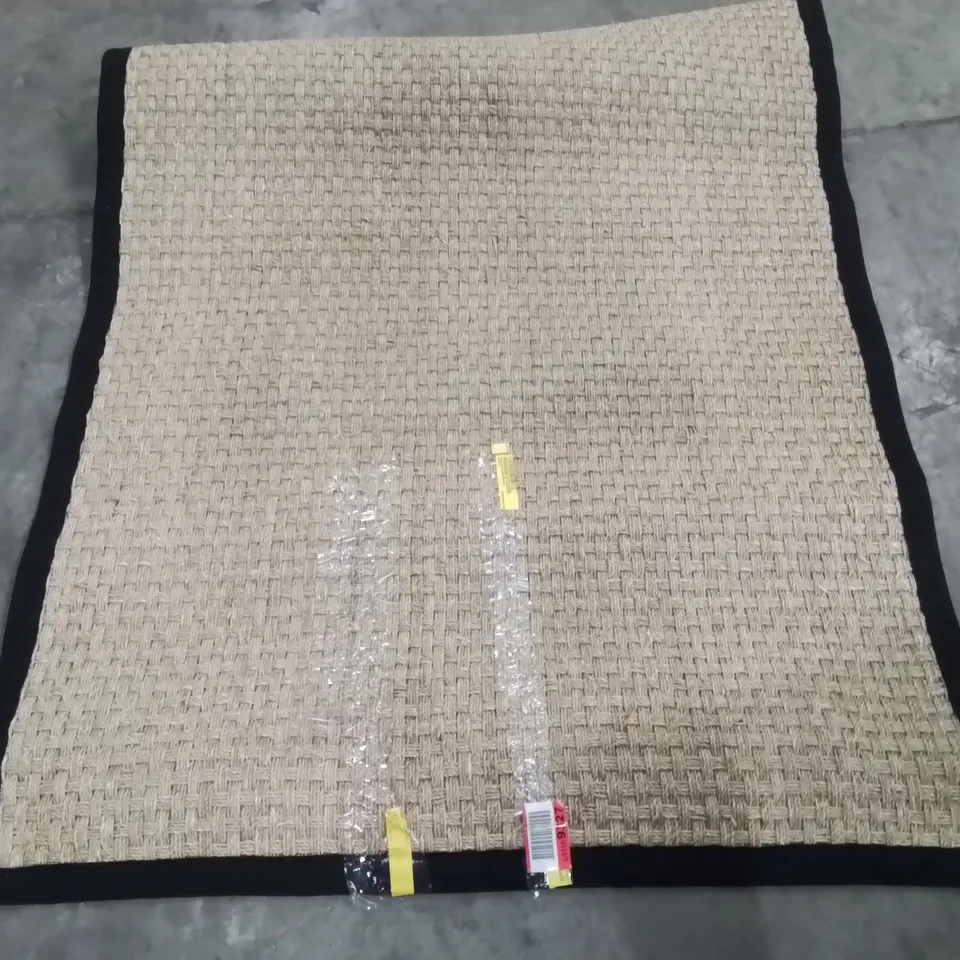 DELAPENA HOOKED NATURAL/BLACK AREA RUG