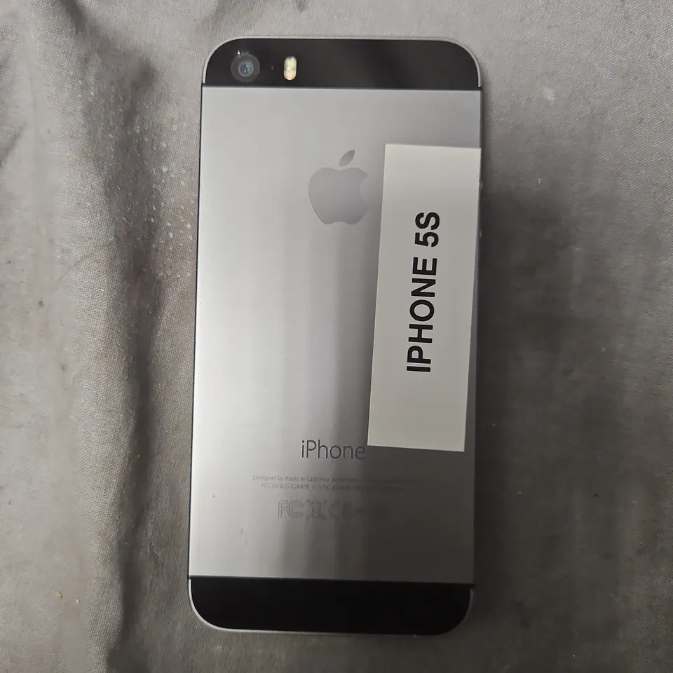 APPLE IPHONE 5S (A1457)