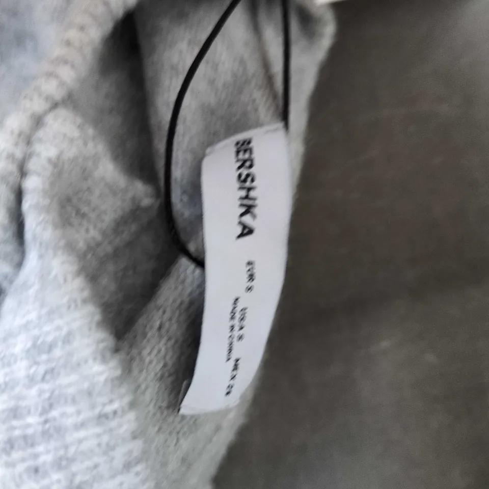 BERSHKA GREY CROPPED CARDIGAN UK S