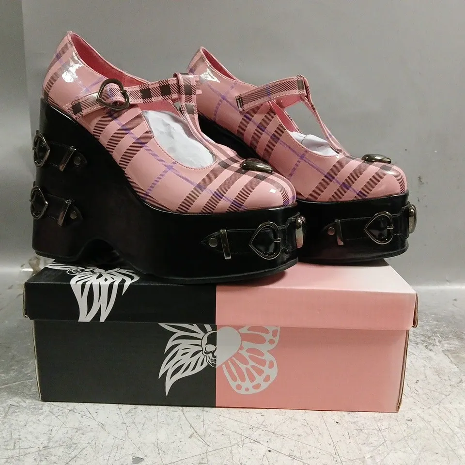 BOXED PAIR OF KOI SWEET APATHY PLAID WEDGE MARY JANES IN PINK SIZE UK 5