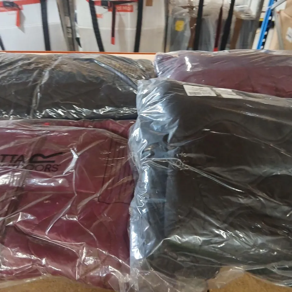 APPROXIMATELY 9 ITEMS OF ASSORTED BRAND NEW REGATTA CLOTHING AND ACCESSORIES