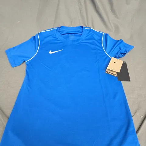 NIKE LOGO CASUAL T-SHIRT SIZE SMALL