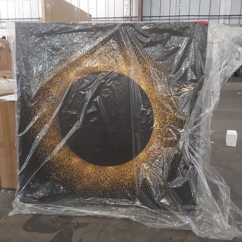 BAGGED ROUND GOLD TINSEL WRAPPED CANVAS PRINT