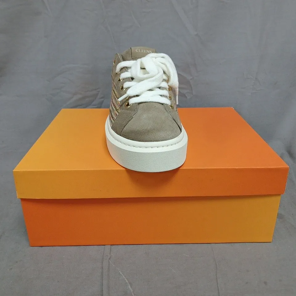 BOXED PAIR OF CLEENS ACE TRAINERS IN TAUPE SIZE UK 10.5
