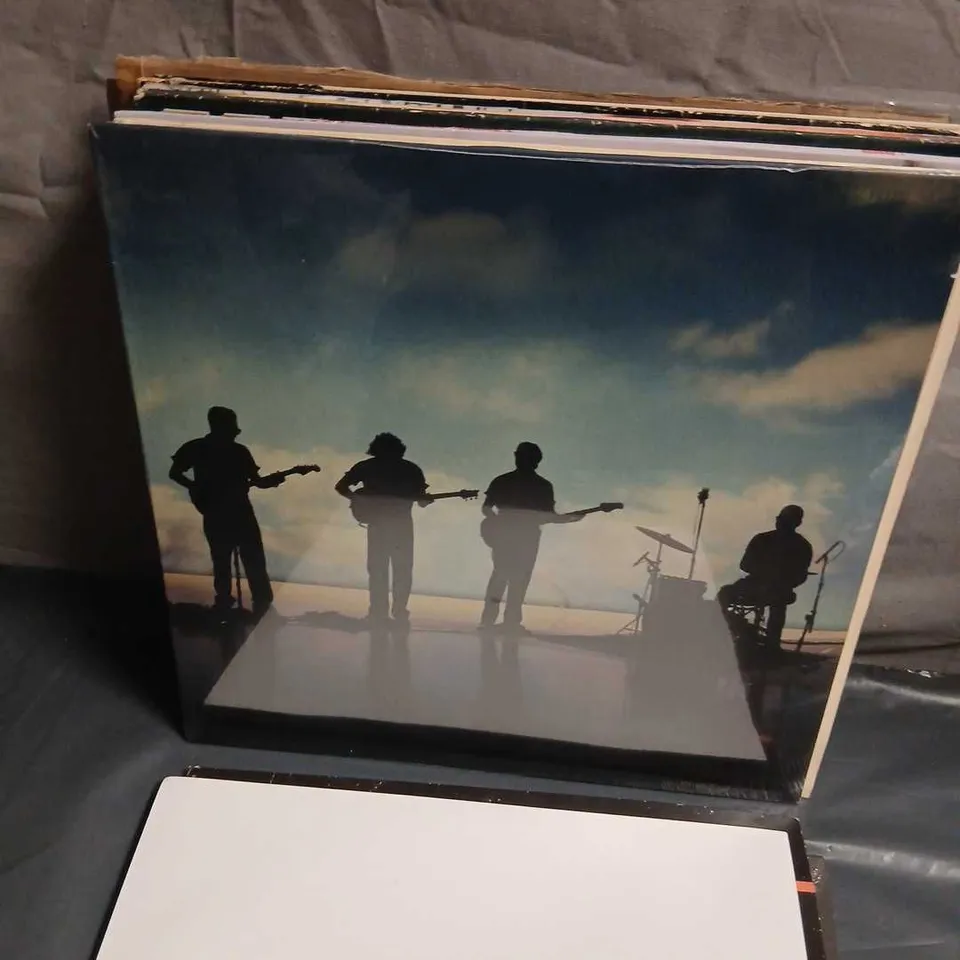 SET OF APPROX 12 VINYL'S TO INCLUDE - PHIL COLLINS, LINKIN PARK, NOW THATS WHAT I CALL MUSIC 16, HURRICANE AND CLIVILLES + COLE