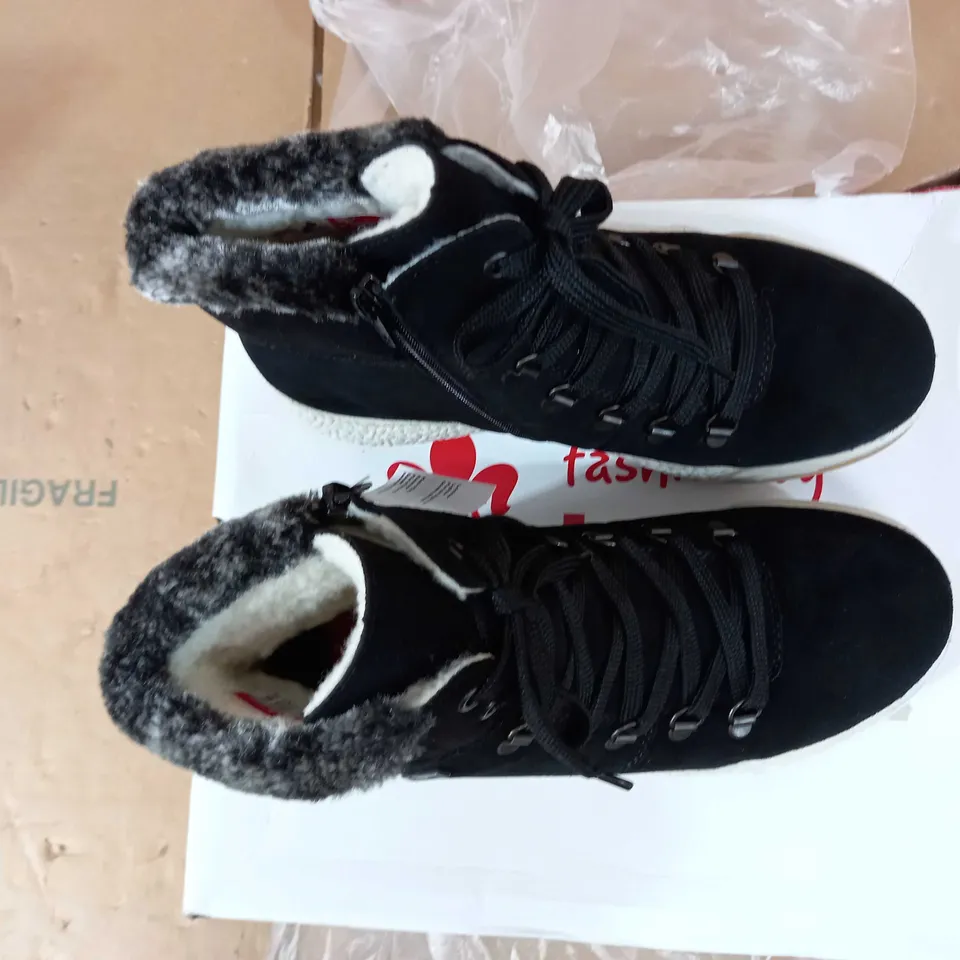 RIEKER BLACK HIKING BOOTS - SIZE UK 6