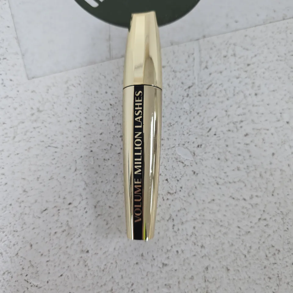 L’ORÉAL PARIS VOLUME MILLION LASHES MASCARA