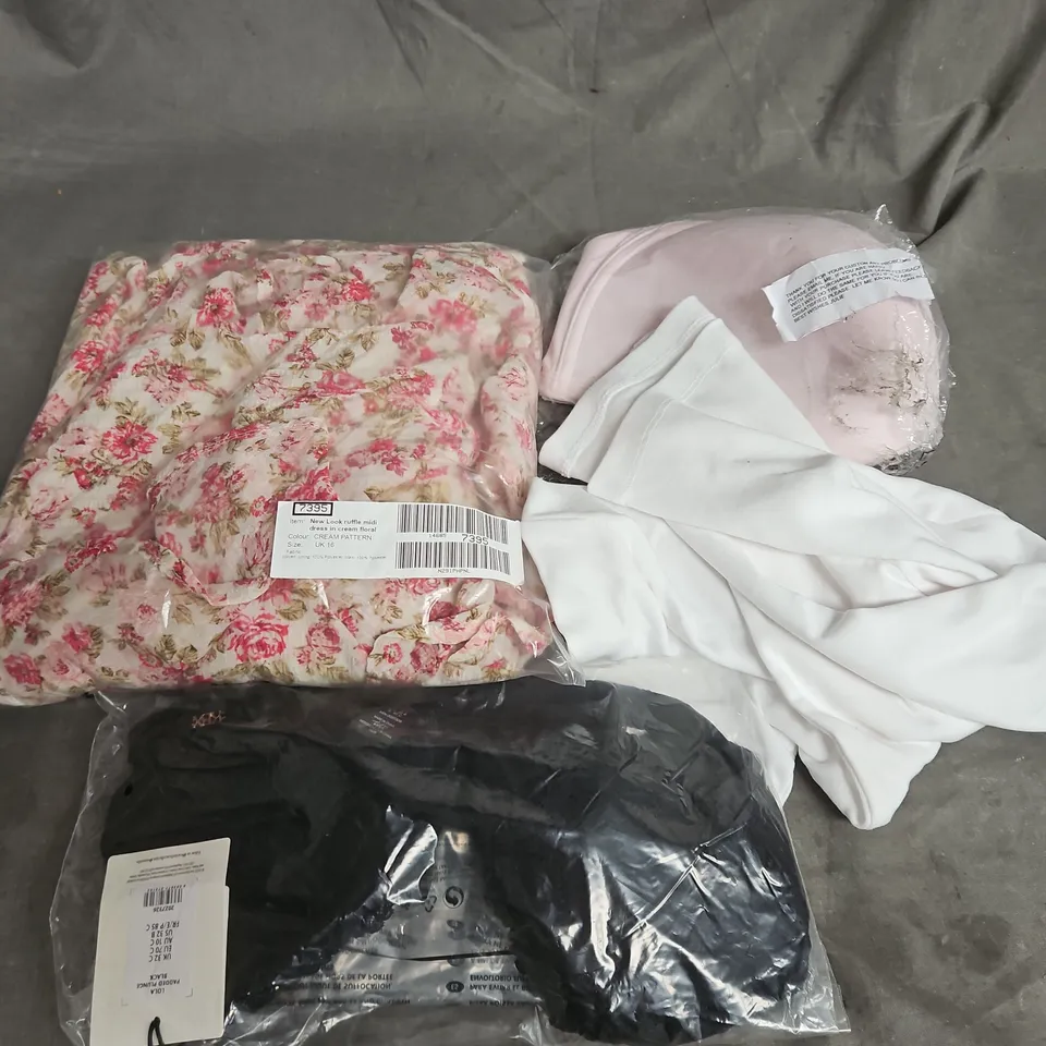 APPROXIMATELY 25 ASSORTED CLOTHING AND FASHION PRODUCTS IN VARIOUS STYLES AND SIZES - COLLECTION ONLY