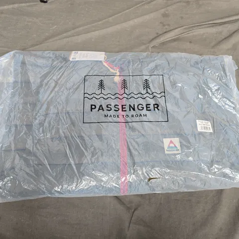 BAGGED PASSENGER ROAMER INSULATED VEST IN KHAKI - MEDIUM