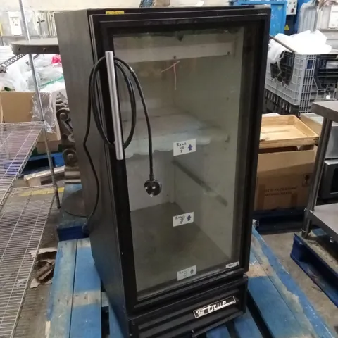 TRUE REFRIGERATION GDM-08N DRINKS REFRIGERATOR 