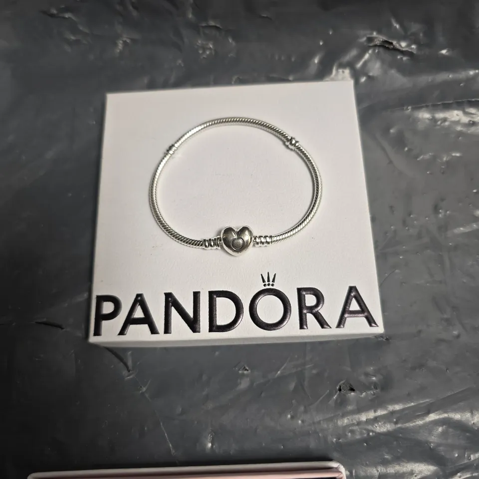 PANDORA SILVER HEART CHARM BRACELET – CARDED