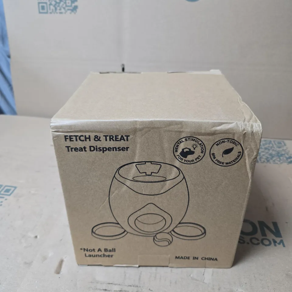 FETCH & TREAT TREAT DISPENSER – DOG TOY (BOXED)