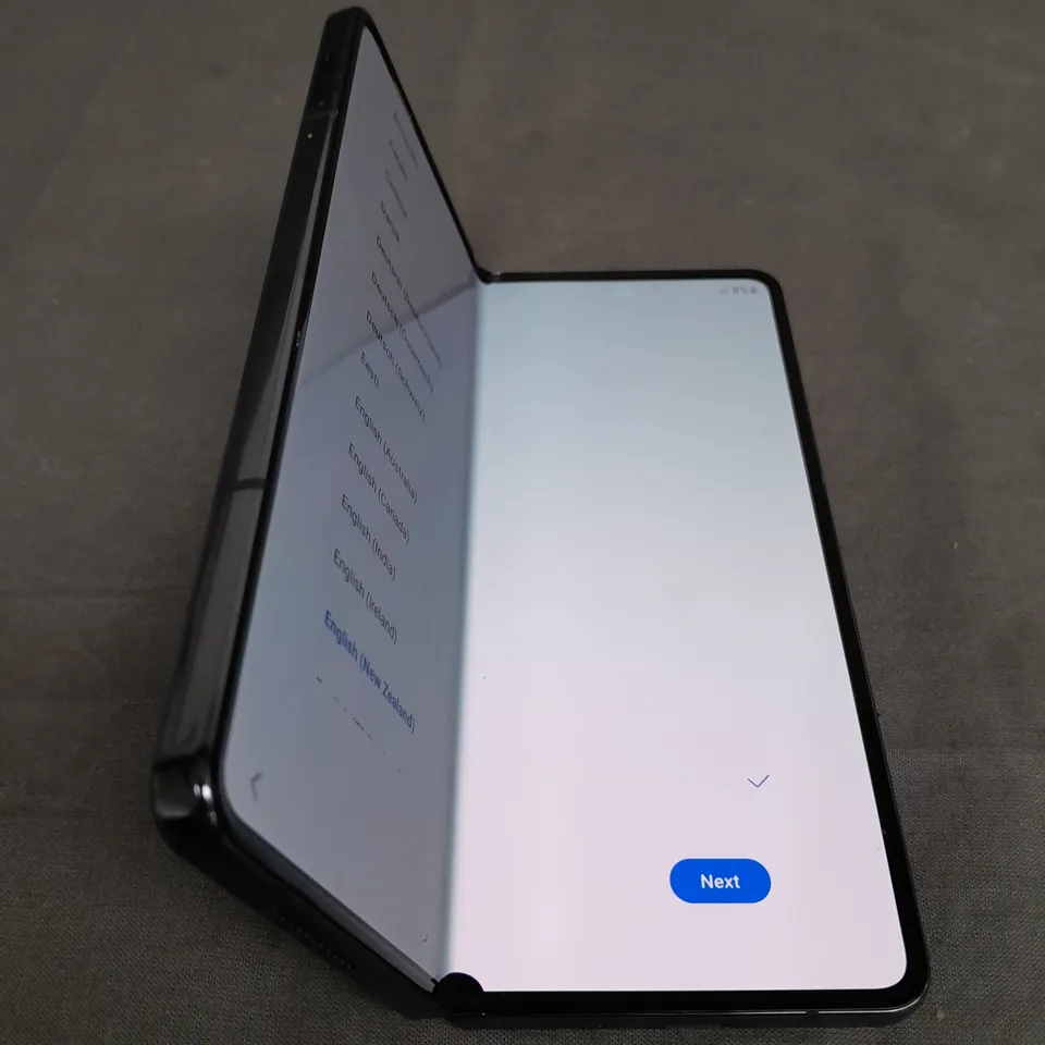 SAMSUNG GALAXY Z FOLD4 SM - 256GB