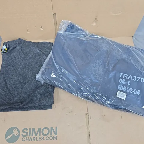 LARGE QUANTITY OF ASSORTED ITEMS TO INCLUDE INSULATION JACKETS, PLAIN GREY T-SHIRTS ALL IN VARIOUS SIZES - COLLECTION ONLY