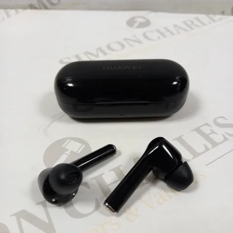HUAWEI WIRELESS EARPHONE & CHARGING CASE