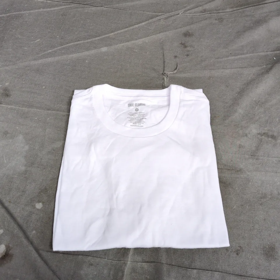 TRUE CLASSIC WHITE T-SHIRT – MEN’S SIZE M (MEDIUM)