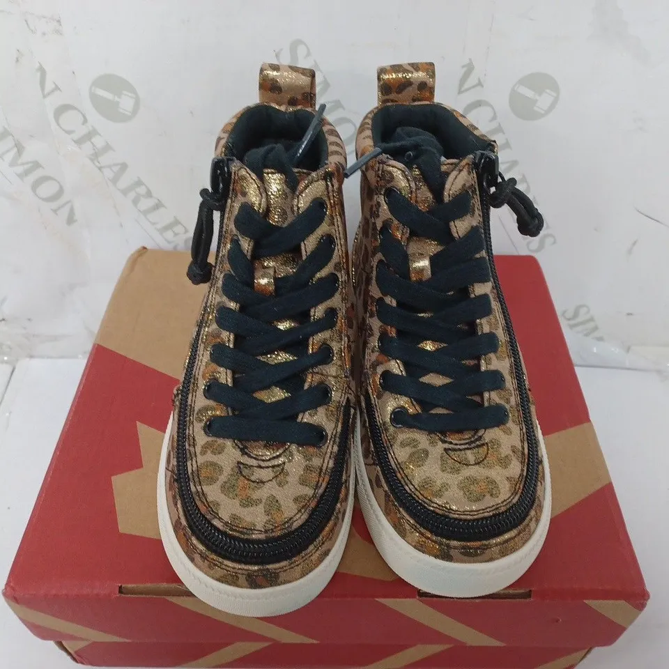 BOXED PAIR OF BILLY FOOTWEAR BILLY CLASSIC LACE HIGHS IN LEOPARD SHIMMER (KIDS UK 10M)