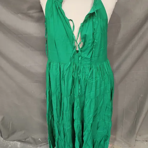 NOBODY'S CHILD EILEEN MIDI DRESS IN GREEN SIZE 10
