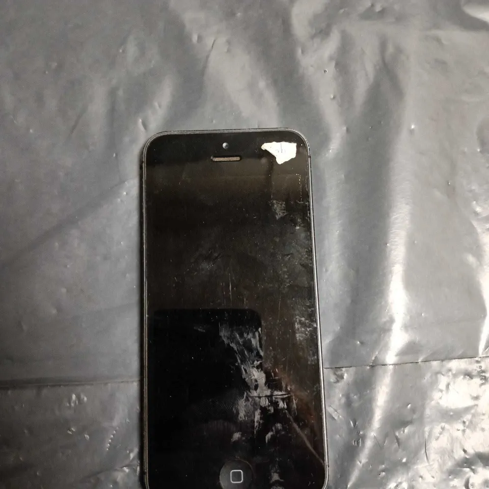 APPLE IPHONE 5 SMARTPHONE